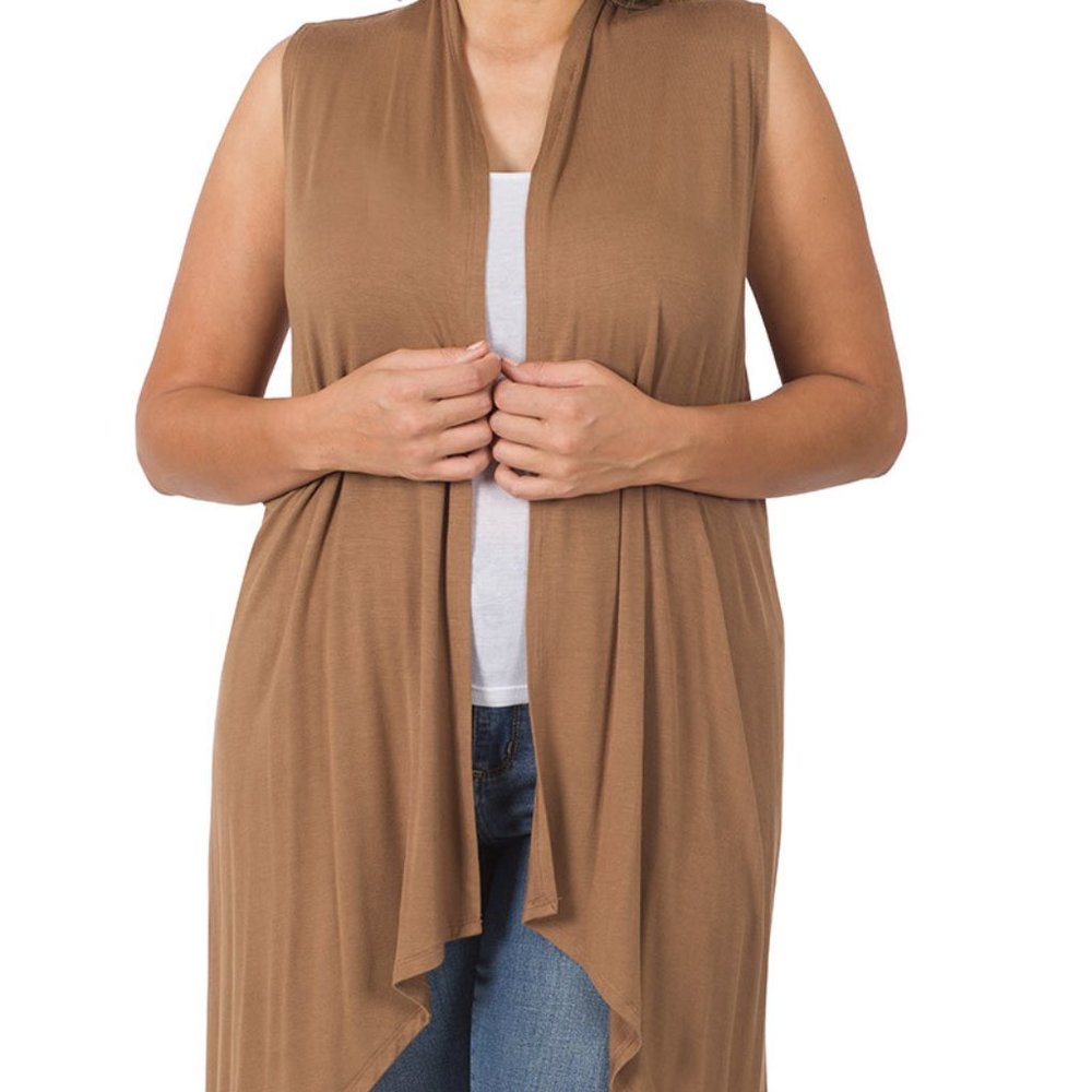 PLUS SLEEVELESS DRAPED OPEN FRONT CARDIGAN